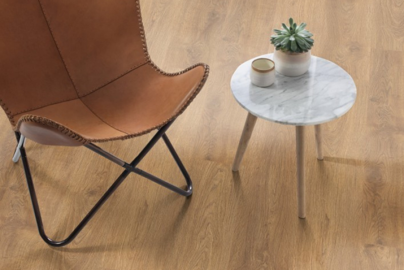 Podlahy - Egger Basic Laminate / EPL131 DUB PUNATA - foto