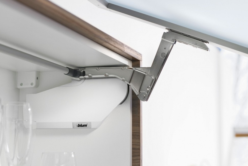 Nábytkové kovanie - BLUM / Aventos HS - foto Nábytkové kovanie - BLUM / Aventos HS - foto