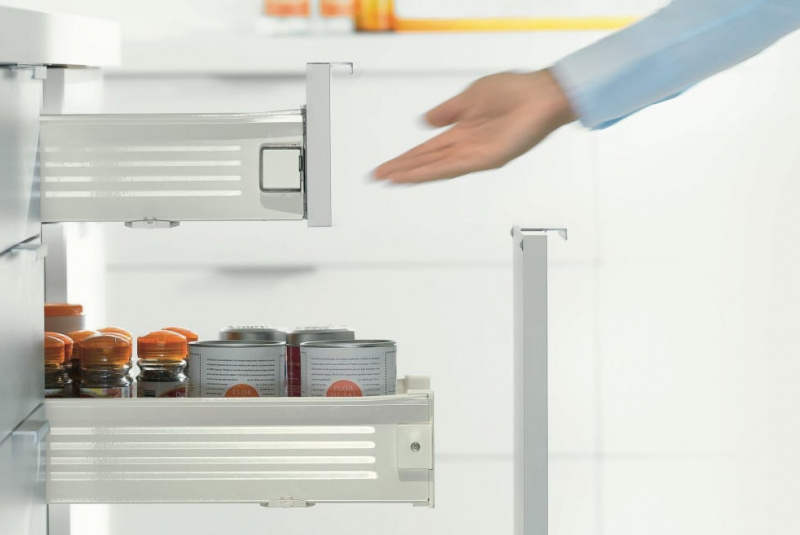 Nábytkové kovanie - BLUM / METABOX - foto Nábytkové kovanie - BLUM / METABOX - foto