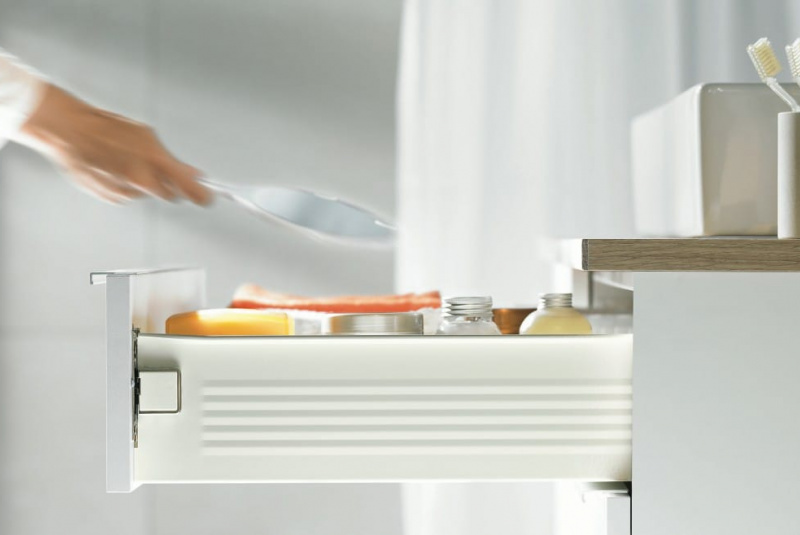 Nábytkové kovanie - BLUM / METABOX - foto Nábytkové kovanie - BLUM / METABOX - foto