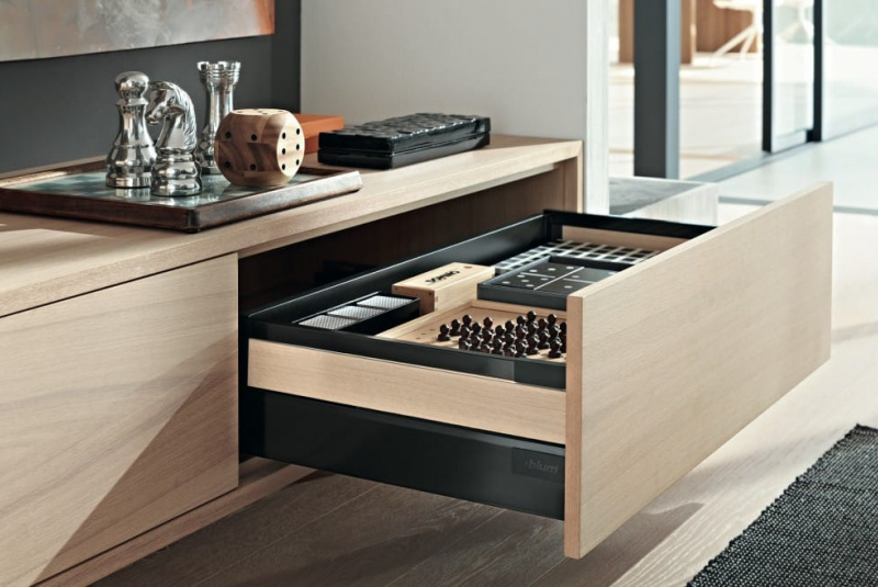 Nábytkové kovanie - BLUM / TANDEMBOX - foto Nábytkové kovanie - BLUM / TANDEMBOX - foto