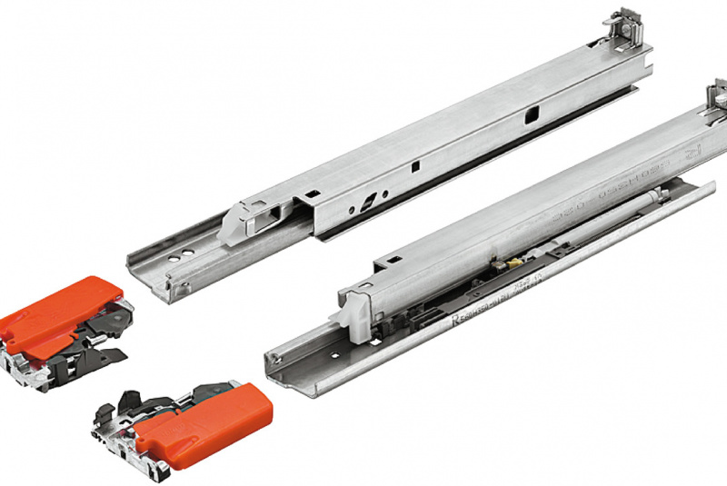 Nábytkové kovanie - BLUM / Tandem skrytý plnovýsuv s Blumotion - foto Nábytkové kovanie - BLUM / Tandem skrytý plnovýsuv s Blumotion - foto